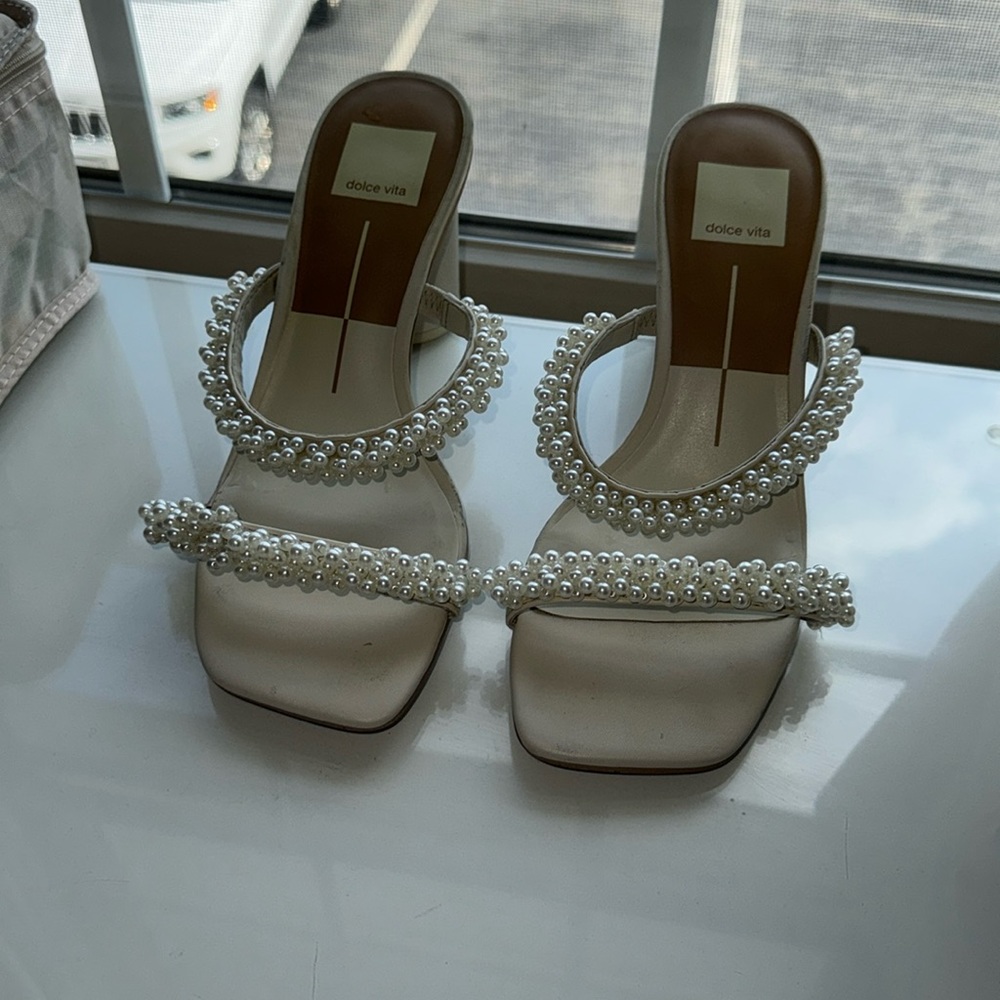 Dolce vita noel pearl heels
